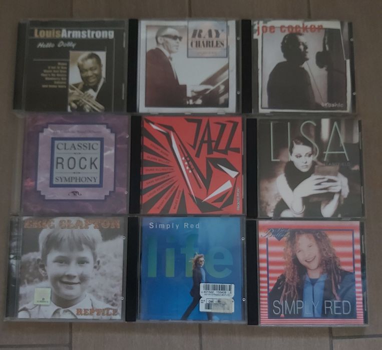 CD-uri cu muzică diversă