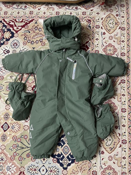 Продается детский зимний комбинезон