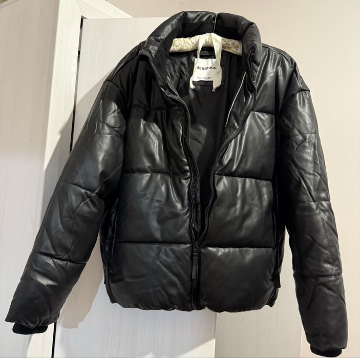 Новая куртка Bershka