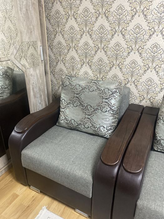 Продам диван Россия