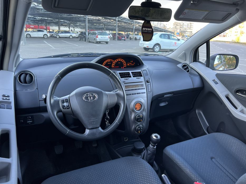 Toyota yaris 1,3 benzina 6 trepte