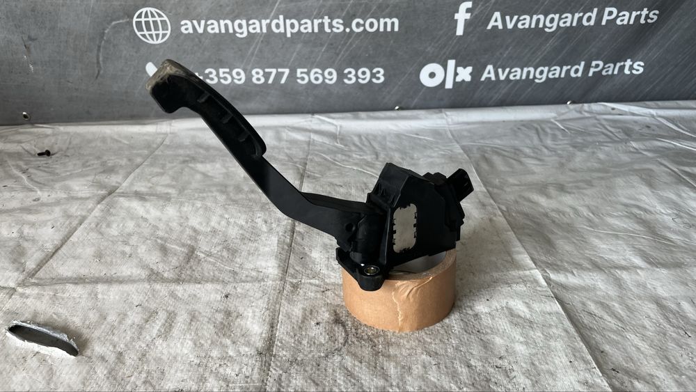 Педал газ Toyota Yaris 2