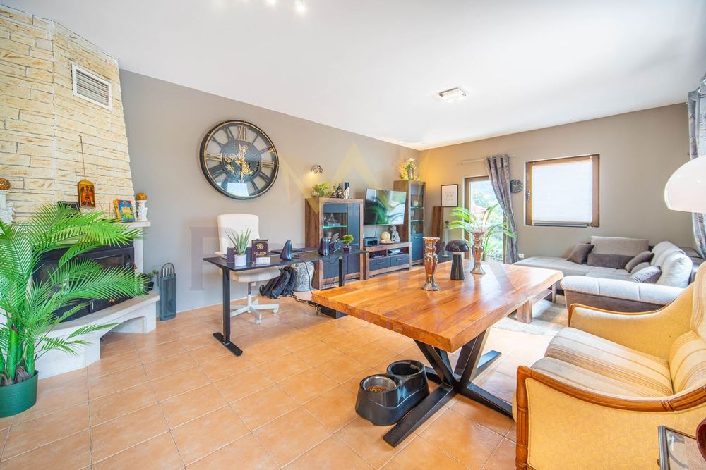 Продава се Къща в Варна, Изгрев - 180 кв.м за 2667 €/кв.м - Снимка #8