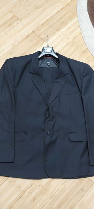 Costum haine marimea 62