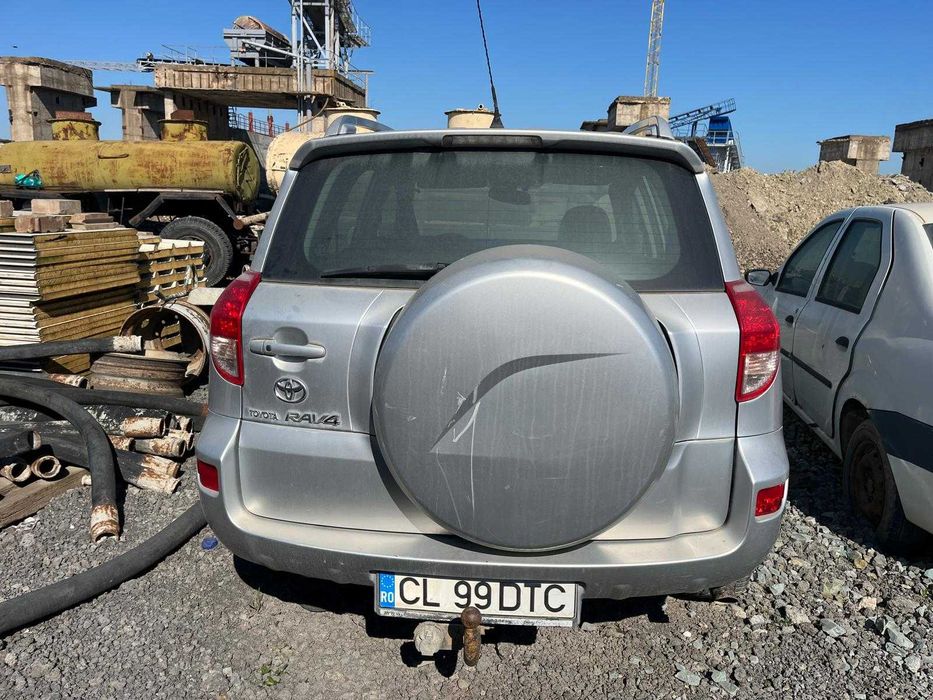 Vand Toyota Rav 4 motor defect