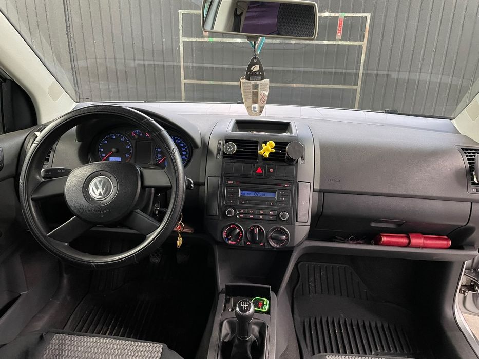 Volkswagen Polo 2005 benzină, 1.107 € — imagine 5