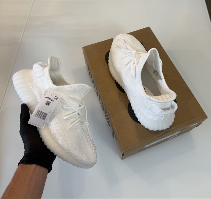 Adidasi Yeezy 350 V2 White Albi