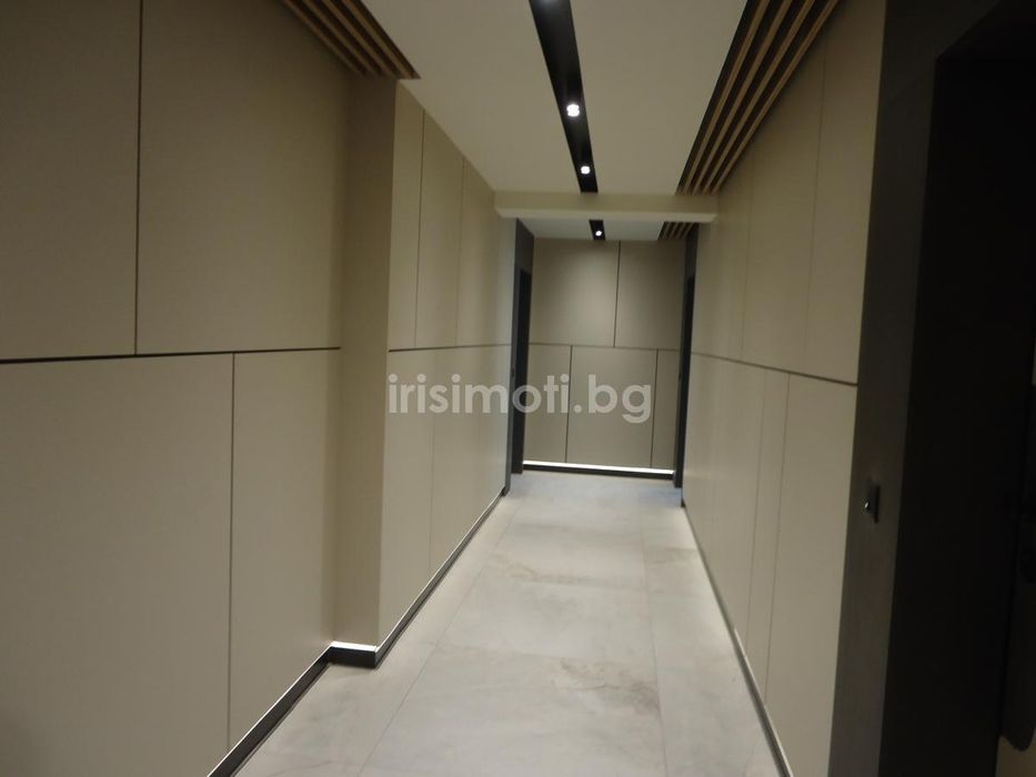 Продава се Тристаен апартамент в София, Манастирски ливади - 110 кв.м за 2395 €/кв.м - Снимка #10