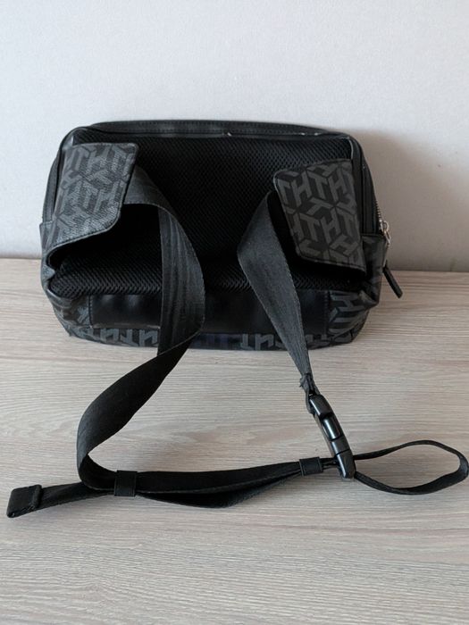 Сумка Tommy Hilfiger reporter bag