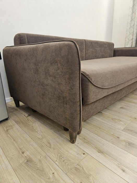 Продам качественный диван