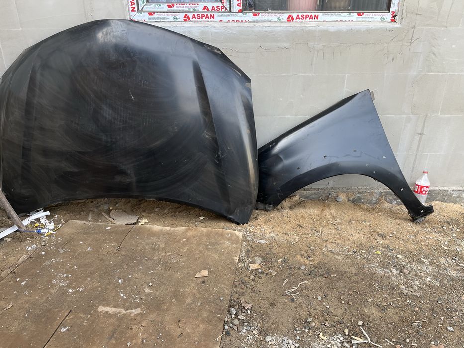 Продажа капот и крыло тайоты