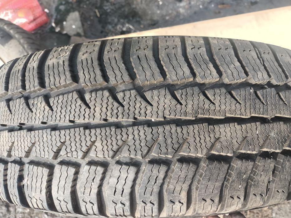 Продам зимние шины