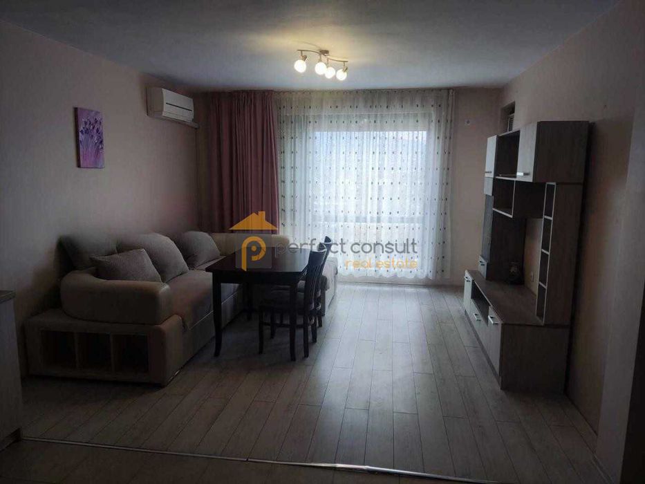 Продава се Тристаен апартамент в Пловдив, Южен - 105 кв.м за 1381 €/кв.м - Снимка #1