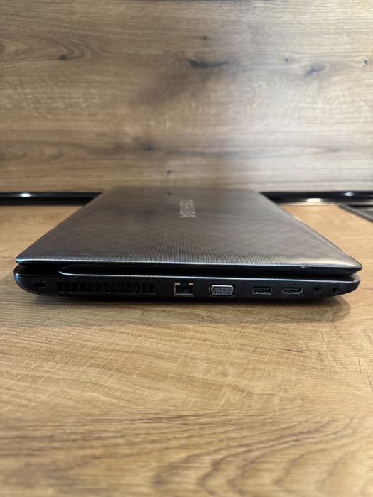 Лаптоп Toshiba Satellite L750-1E1