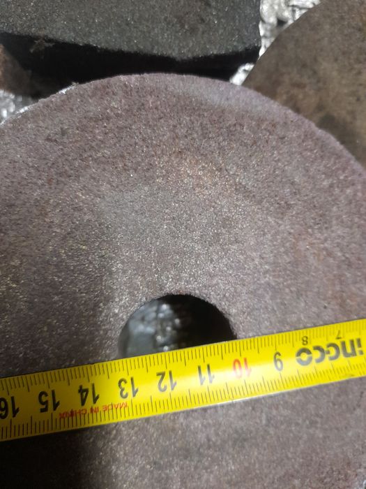 Камни наждачные.