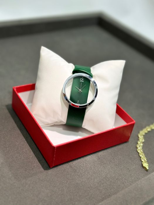 Calvin Ck Optom narxlarda Eshigingizgacha yetlazib berish hizmati bor