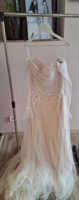 Булченски рокли на марката Frida Claire