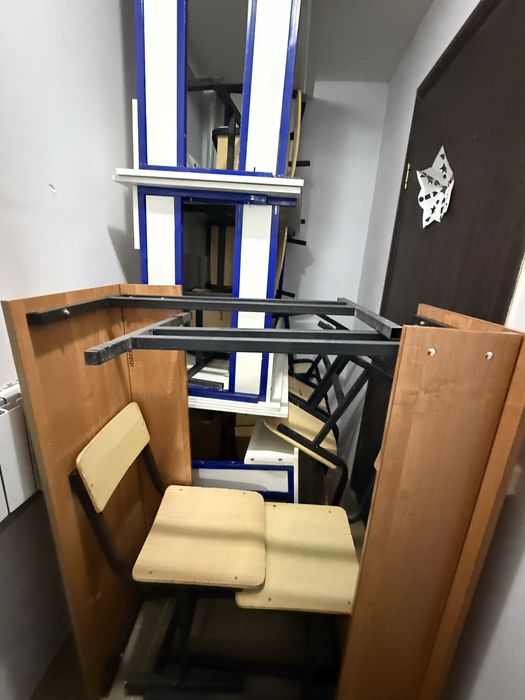 Парты школьные и стулья
