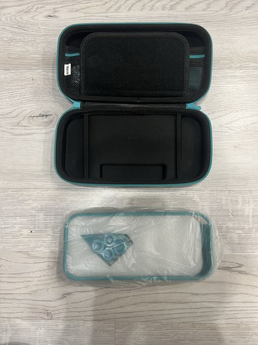 Orzly Essential Pack за Nintendo Switch Lite – ТОП комплект!