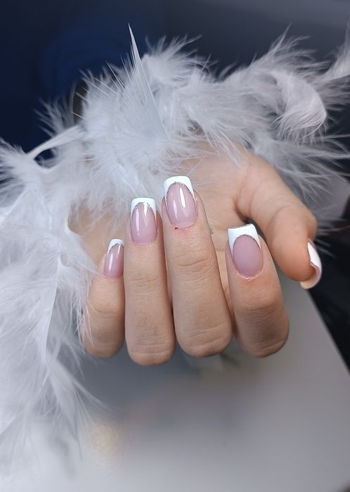 Маникюр с покрытием 5000,до конца декабря!