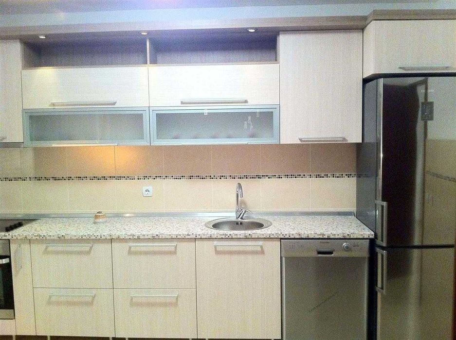 Дава се под наем Двустаен апартамент в Бургас, Възраждане - 65 кв.м за 229.5 € - Снимка #2