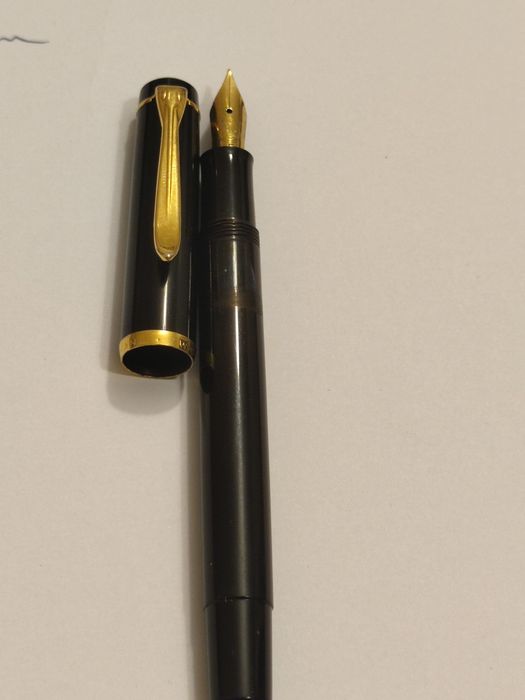 Stilou Pelikan M200  anii 1980 vintage piston unic in Romania