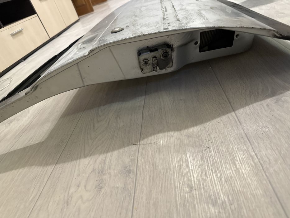 Дверь правая 2112 или 2110