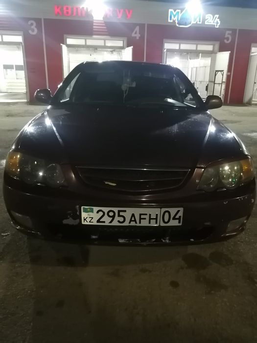 Продам срочно Кia Shuma 2002