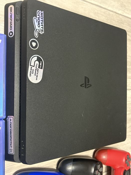 PlayStation 4 Slim 1TB + 6 геймпадов + 6 топ игр на дисках