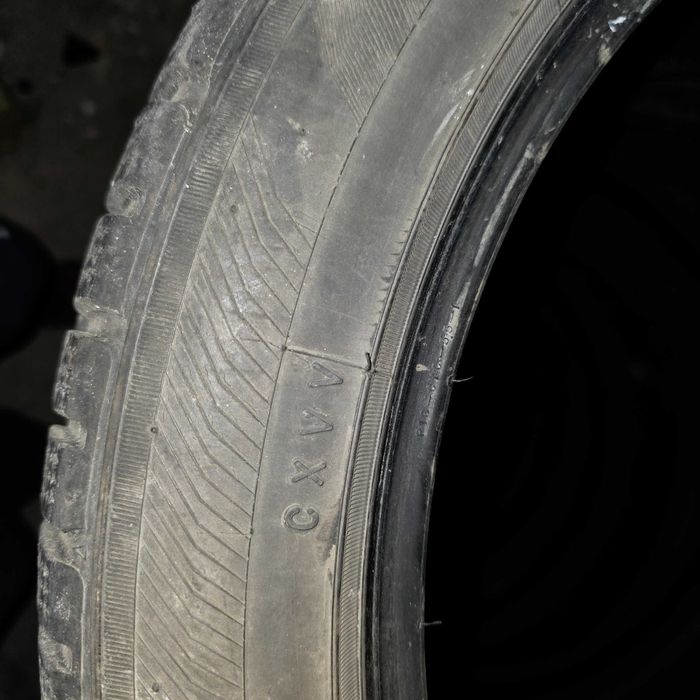 Зимни гуми Toyo Snowprox 235/45/18  цена за комплекта!