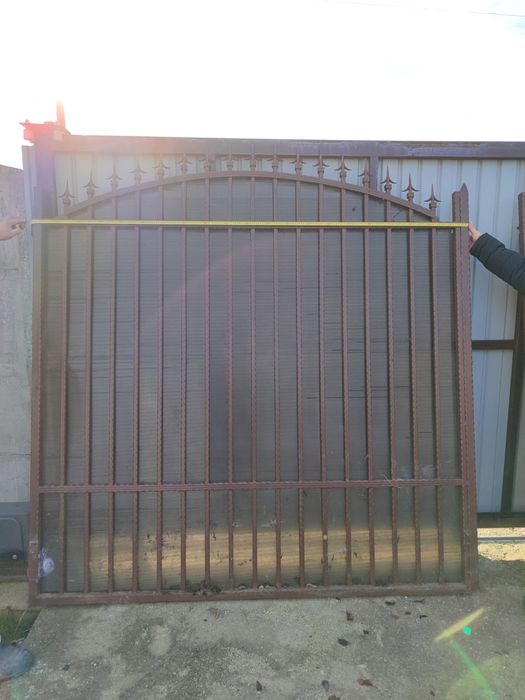 Poarta dubla de vanzare