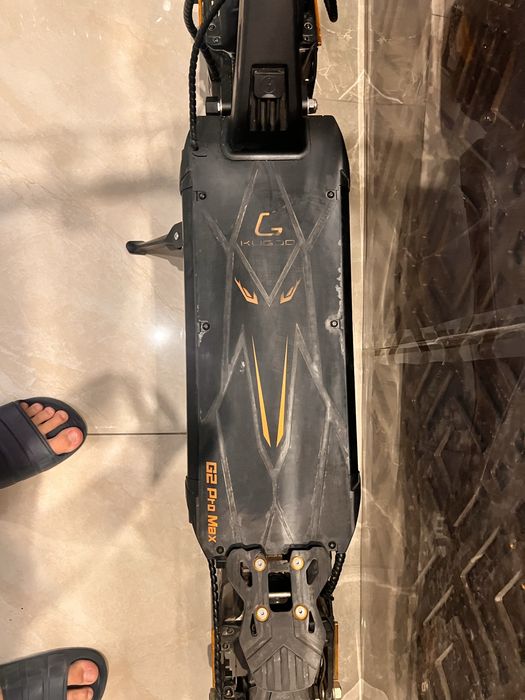 Продам электросамокат kugoo g2 pro max