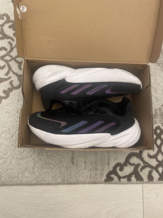 Adidas  Osella purtați de câteva ori