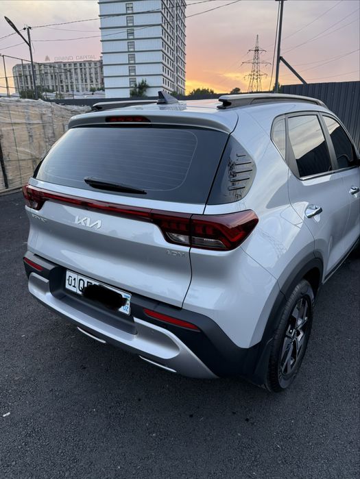 Срочно продается KIA SONET 3 поз фулл