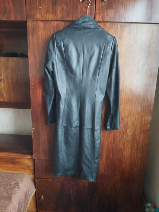 Дамско кожено манто S