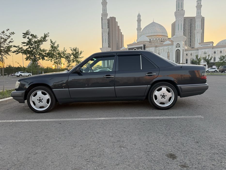 W124 японец. Кожа е320