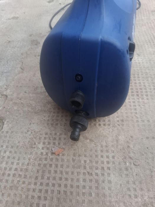 Vând compresor în stare perfectă de funcționare. Italia.