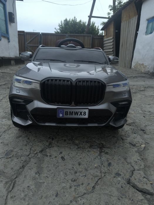 Продам детский электромобиль