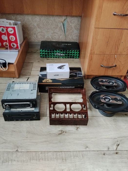 Магнитола БМВ и Мерседес