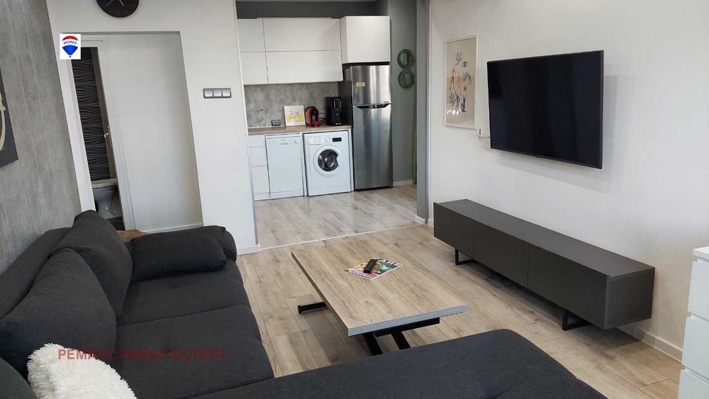 Луксозен двустаен апартамент под наем кв. Възраждане