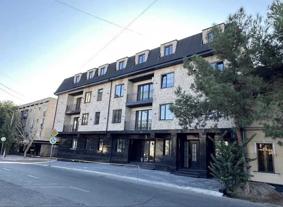 Сдаётся здание -  офис клиника,  Яккасарайский р-н 1120 м2