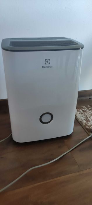 Влагоабсурбатор   Electrolux