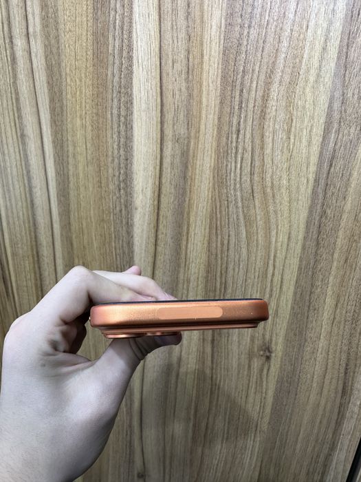 iphone 17 pro max orange 256 gb s -sim 16 sikl