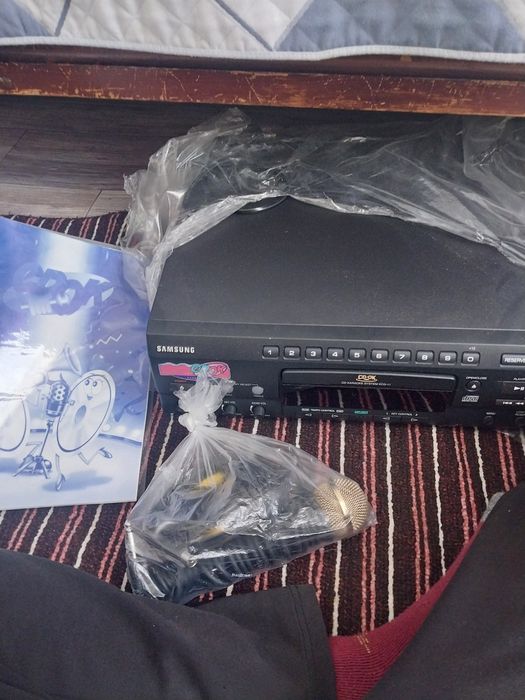 Караоке аппаратура фулл комплект CD KARAOKE SYSTEM KCD-11