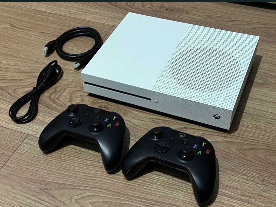 Vând xbox one s 500GB