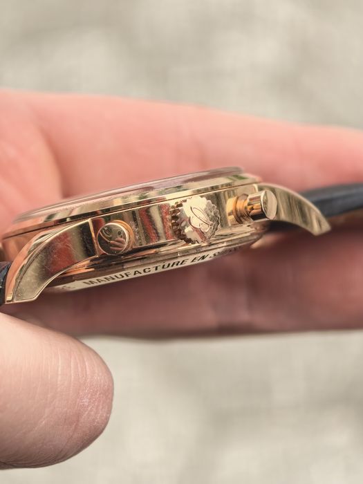 Breitling Transocean Chronograph 18K Rose Gold