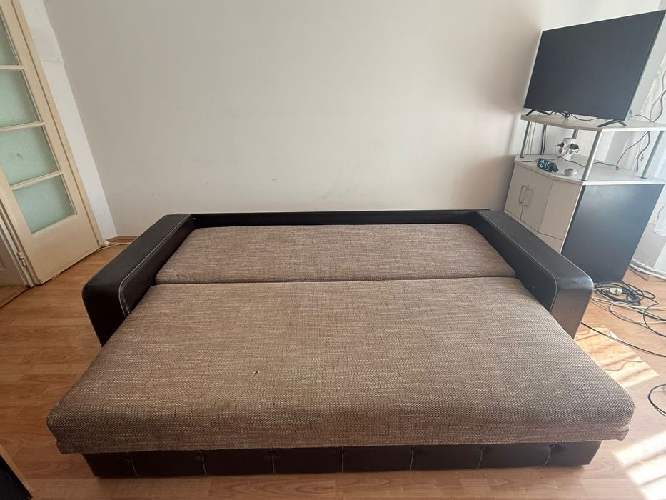 Pat extensibil cu depozitare
