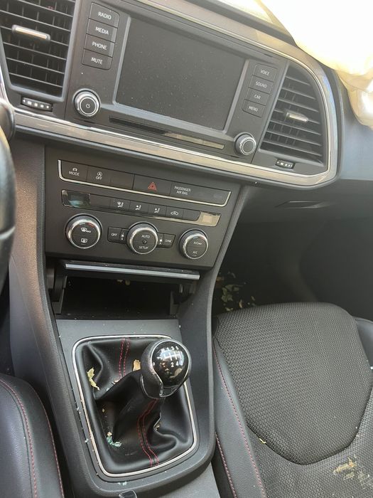 На части Seat Leon 5F  FR 1.4tsi 122 кс 1.4tfsi 2017год ръчка Сеат Леон Фр 92kw патерица отлично състояние н