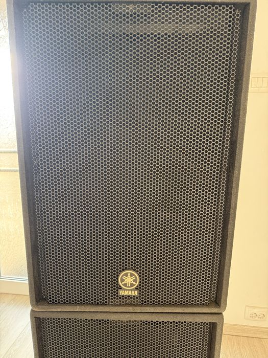 Boxe Yamaha C115VA 500W 15 inch