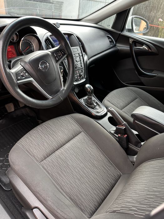 Opel Astra J 2014 Motor 1.7 disel